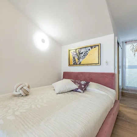 Cozy In With Wifi Apartman