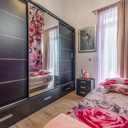 3 Bedroom In Διαμέρισμα Ζαντάρ