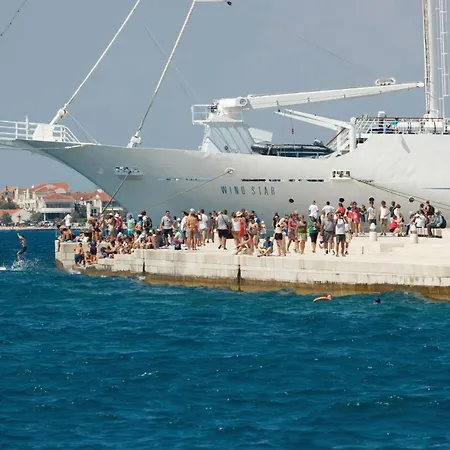 Διαμέρισμα 3 Bedroom In *