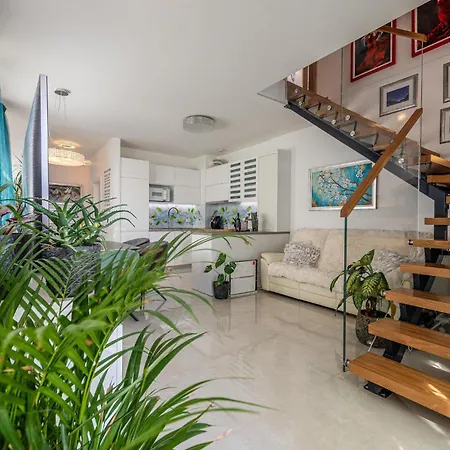 3 Bedroom In Ζαντάρ