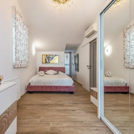 3 Bedroom In アパート *